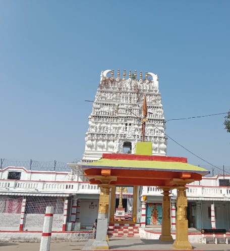 ఎదులాబాద్‌లో – గోదాదేవి సమేత శ్రీమన్నారు రంగనాయక స్వామి ఆలయం